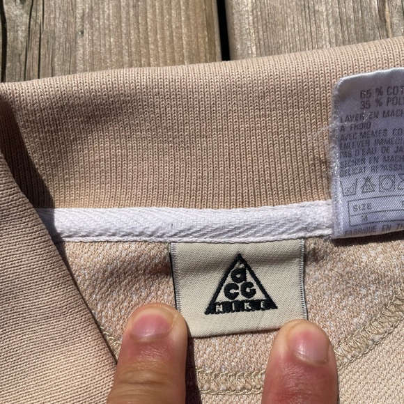 Tan ACG Nike Polo Shirt (L) - Picture 5 of 6